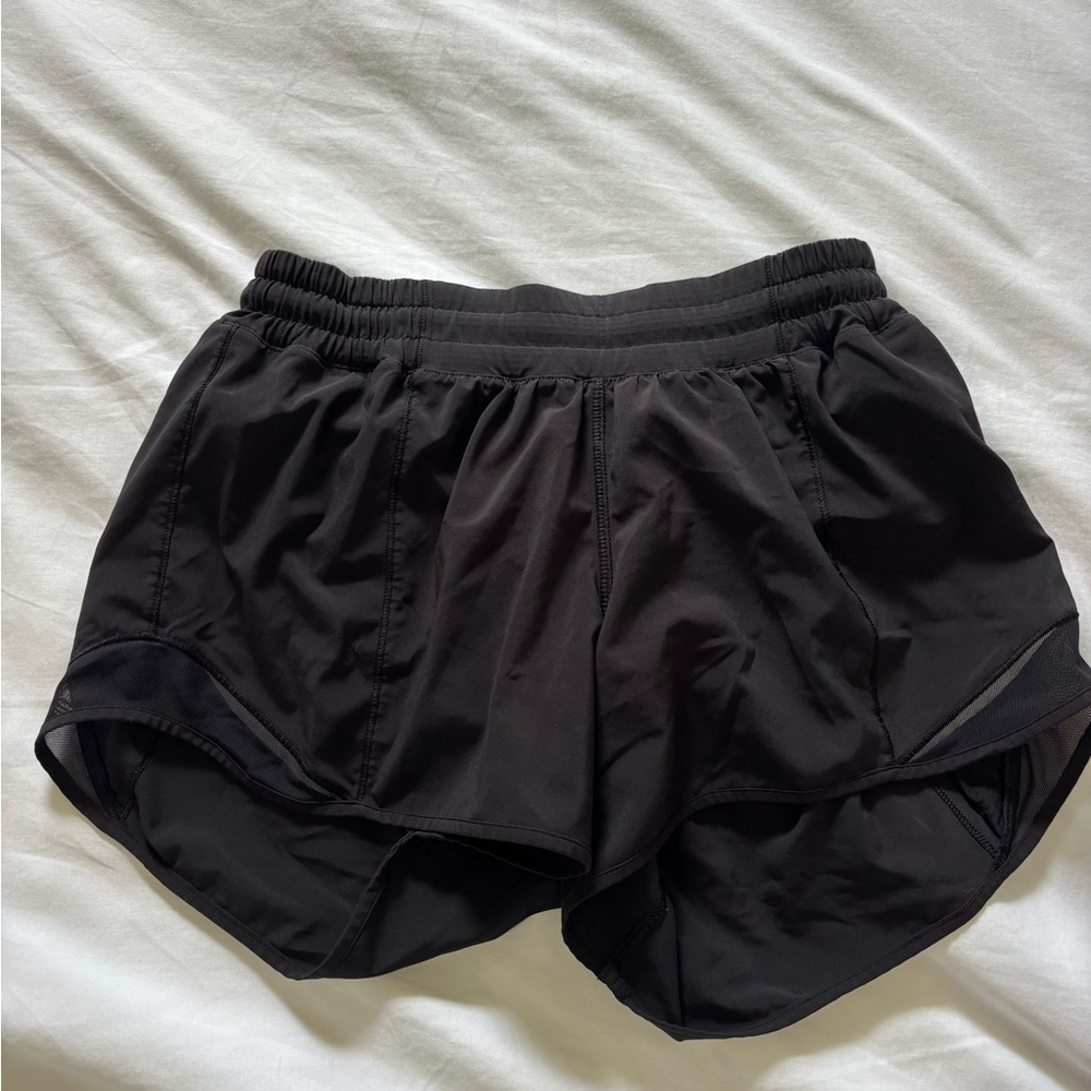 Lululemon black hotty hot shorts